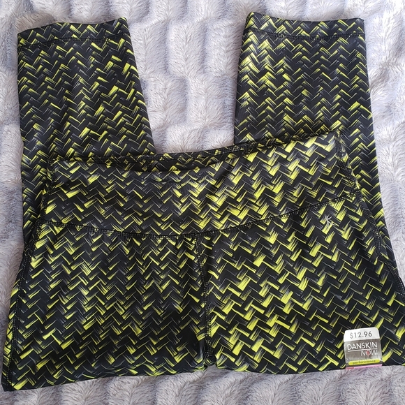 Nwt - Danskin crop leggins - Picture 2 of 5